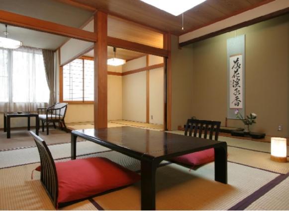 Honden Hotel Minakami Bagian luar foto